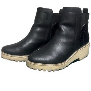 DV by Dolce Vita Black Ankle Boots with Cream Sole